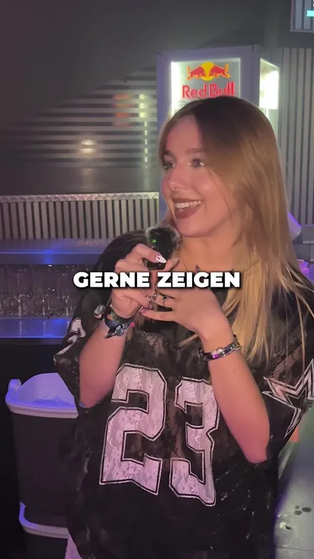 Kurzvideo „Im Club rummachen, ja oder nein?“ für Gazelle Münster (Club), produziert von MNG Media aus Münster
